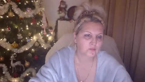 Hannah online show from December 14, 2025, 9:08 pm