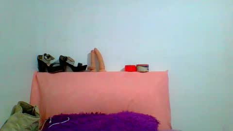 Lexxie online show from December 3, 2025, 2:30 am