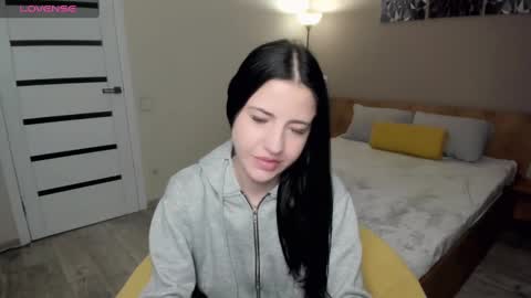 lexyswett online show from January 8, 2025, 5:05 pm