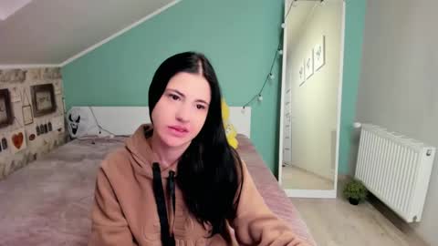 lexyswett online show from January 16, 2025, 2:41 pm