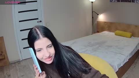 lexyswett online show from February 3, 2025, 5:03 pm