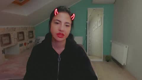 lexyswett online show from March 1, 2025, 2:04 am