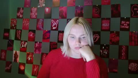 Snapshot of leyla_le chatting on September 24, 2025, 7:01 am Leyla online show from September 24, 2025, 7:01 am