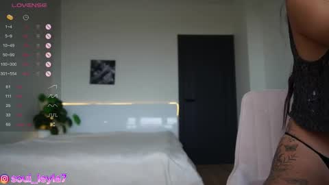 Leyla ly Ill be here Tuesday Thursday Friday Saturday Sunday online show from October 24, 2025, 3:14 am