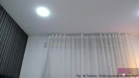 Leyla online show from October 21, 2025, 4:30 pm