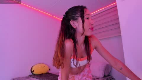 Snapshot of leyre_lerr chatting on December 20, 2024, 3:14 am Jessica online show from December 20, 2024, 3:14 am