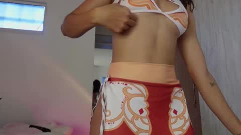 Snapshot of leyre_lerr chatting on October 25, 2025, 3:07 pm Jessica online show from October 25, 2025, 3:07 pm