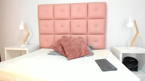 lhiamfitt online show from November 24, 2025, 4:40 pm