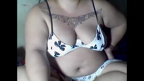 lhiannash33 online show from November 14, 2025, 9:13 pm