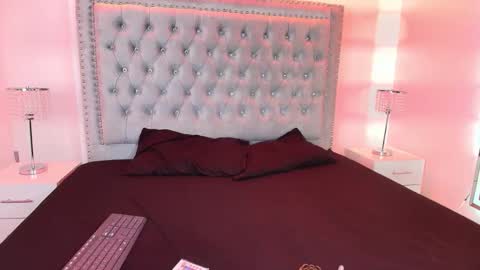 Snapshot of lia_adamsss chatting on November 25, 2025, 2:33 am Lia online show from November 25, 2025, 2:33 am