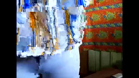 Lia online show from November 1, 2025, 6:32 pm