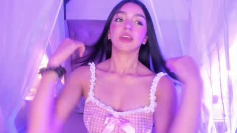 Snapshot of lia_jhosson_ chatting on October 15, 2025, 10:32 pm Lia online show from October 15, 2025, 10:32 pm
