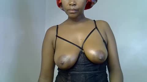 lia online show from September 23, 2025, 2:58 am