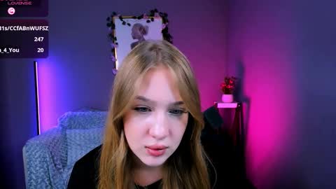 Snapshot of lia_make_love chatting on October 7, 2025, 12:08 am lia_make_love online show from October 7, 2025, 12:08 am