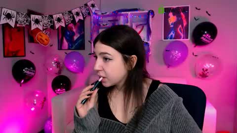 Snapshot of lia_make_love chatting on October 21, 2025, 11:55 am lia_make_love online show from October 21, 2025, 11:55 am