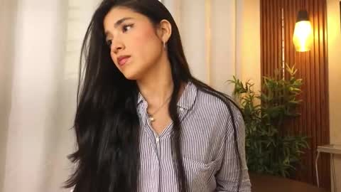 Snapshot of lia_mar_ chatting on October 6, 2025, 9:34 pm LIA online show from October 6, 2025, 9:34 pm