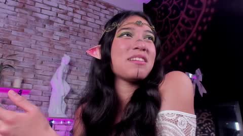 Snapshot of lia_owo chatting on December 15, 2024, 3:20 pm Liana online show from December 15, 2024, 3:20 pm