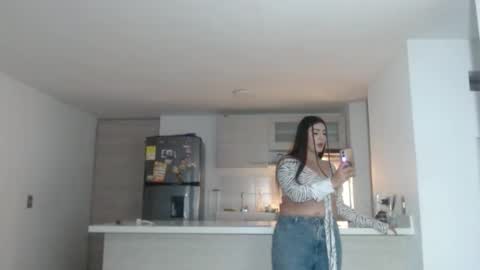 lia_vc online show from September 29, 2025, 11:42 pm