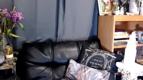 Snapshot of liadivina chatting on December 14, 2024, 8:13 am Lia Divina online show from December 14, 2024, 8:13 am