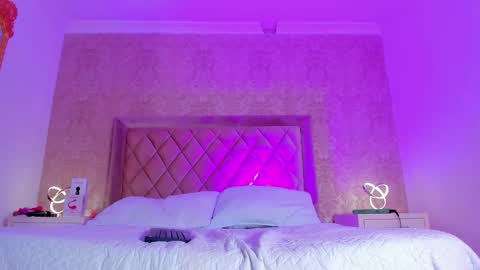 Snapshot of liaflowers chatting on February 14, 2025, 5:09 am Lia online show from February 14, 2025, 5:09 am