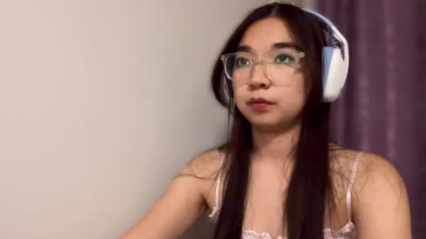 liaisonx_rosa online show from November 10, 2025, 3:00 pm