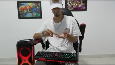 Andres online show from October 28, 2025, 10:34 pm