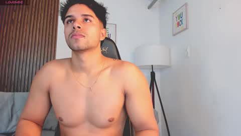 Snapshot of liam_colliins chatting on October 21, 2025, 11:44 am Liam Collins online show from October 21, 2025, 11:44 am