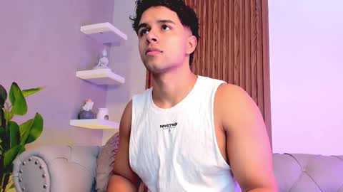 Snapshot of liam_colliins chatting on November 16, 2025, 12:11 pm Liam Collins online show from November 16, 2025, 12:11 pm