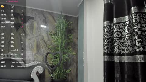 LIAM KLEIN online show from December 30, 2024, 11:15 am