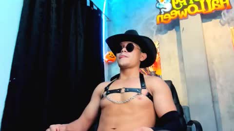 Snapshot of liam_knight chatting on October 28, 2025, 1:31 am liam_knight online show from October 28, 2025, 1:31 am