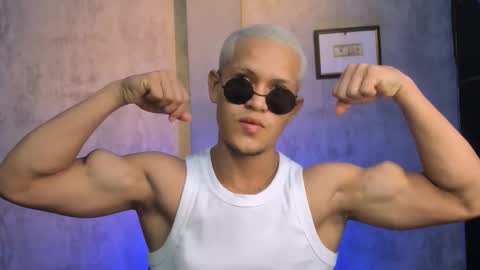 Snapshot of liam_knight chatting on November 12, 2025, 2:34 am liam_knight online show from November 12, 2025, 2:34 am