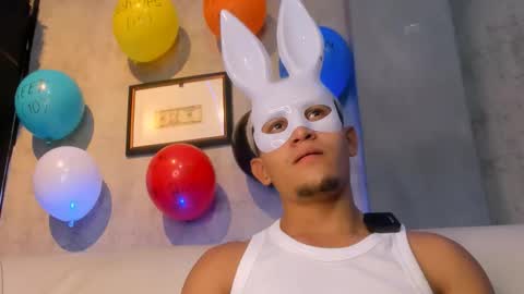 Snapshot of liam_knight chatting on November 19, 2025, 2:22 am liam_knight online show from November 19, 2025, 2:22 am