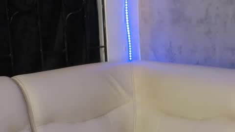 Snapshot of liam_knight chatting on November 28, 2025, 2:03 am liam_knight online show from November 28, 2025, 2:03 am