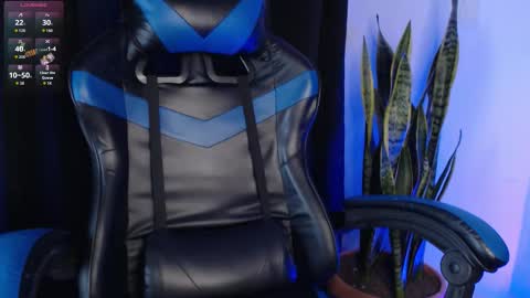 Liam online show from October 22, 2025, 4:57 am