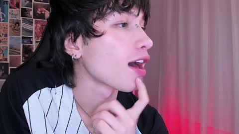 Liam online show from January 19, 2025, 5:05 am