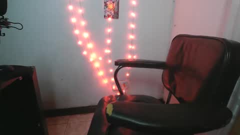 liammason_ online show from December 1, 2025, 2:49 am