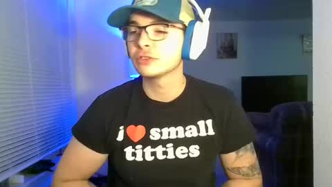 LiamNotSoNormal online show from December 22, 2024, 6:17 am