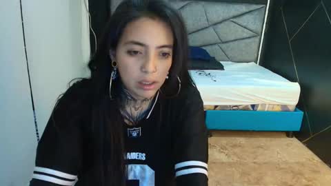 L I A M O N R O E online show from November 19, 2025, 11:43 am