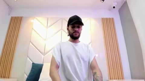 LiamSamderz online show from October 19, 2025, 12:06 pm