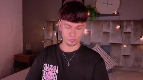 Snapshot of liamthunder05_ chatting on October 27, 2025, 3:10 am Liam Thunder online show from October 27, 2025, 3:10 am