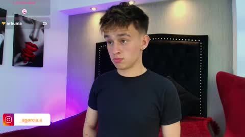 Snapshot of liamwild20 chatting on November 30, 2025, 3:43 am liam online show from November 30, 2025, 3:43 am