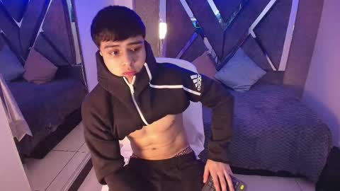 Snapshot of lian_foox chatting on October 17, 2025, 4:15 am lian online show from October 17, 2025, 4:15 am