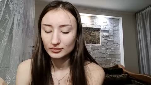 Snapshot of lianefinkel chatting on December 4, 2025, 11:35 pm Lia online show from December 4, 2025, 11:35 pm