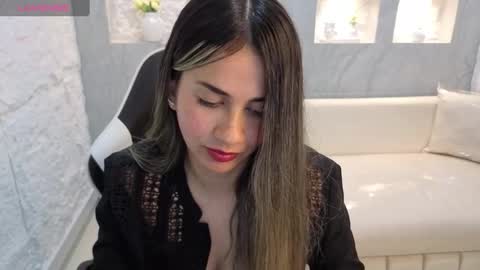 Snapshot of liat_white_tx chatting on October 2, 2025, 1:18 pm Online 800 to 1400 online show from October 2, 2025, 1:18 pm