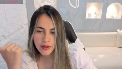 Snapshot of liat_white_tx chatting on October 6, 2025, 1:08 pm Online 800 to 1400 online show from October 6, 2025, 1:08 pm