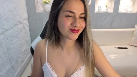 Snapshot of liat_white_tx chatting on October 23, 2025, 2:27 pm Online 800 to 1400 online show from October 23, 2025, 2:27 pm