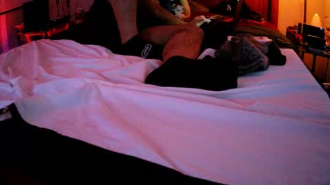 Snapshot of licfeetoesuc chatting on December 9, 2024, 2:28 pm Spun H Drive online show from December 9, 2024, 2:28 pm