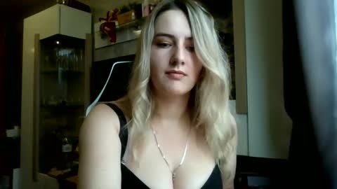Snapshot of lidia_me chatting on October 5, 2025, 10:13 am Lidia me online show from October 5, 2025, 10:13 am
