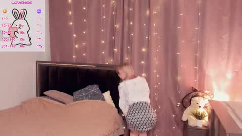 Ann online show from October 13, 2025, 7:14 pm