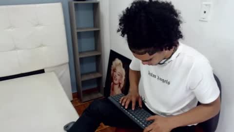 Snapshot of lihanjor_23 chatting on February 22, 2025, 4:18 am Lihan online show from February 22, 2025, 4:18 am